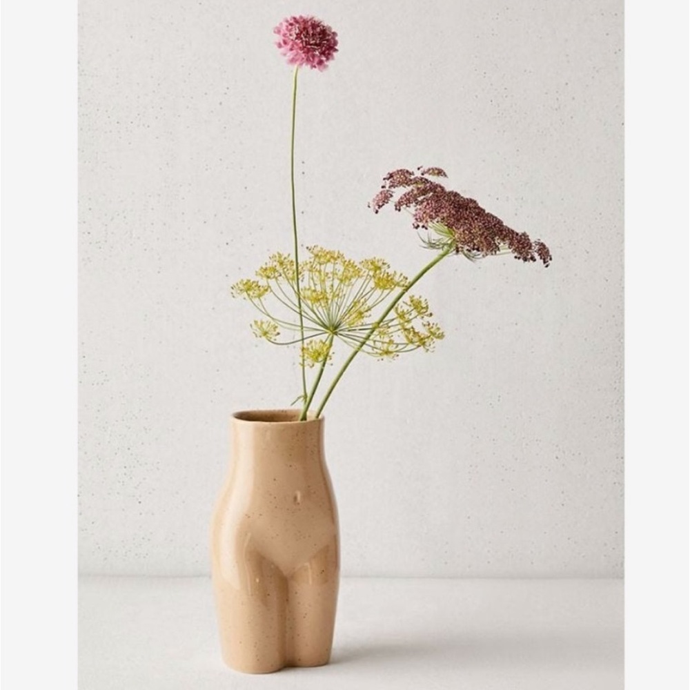 Urban Outfitters - Ceramic Female form vase